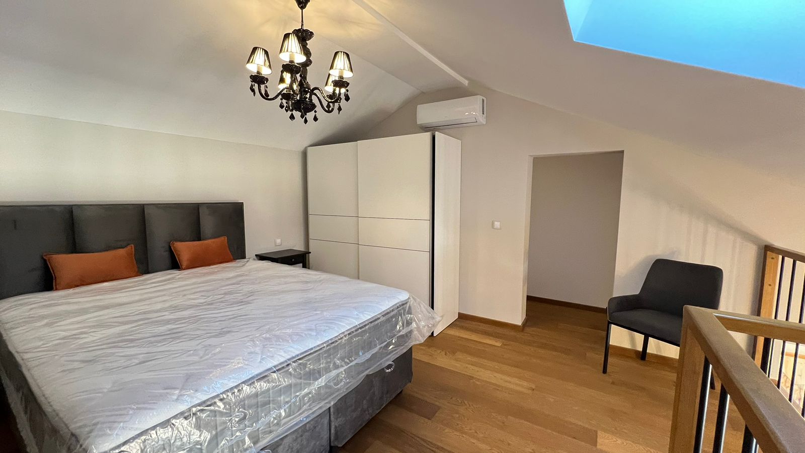 Image of Apartment - 1 Bedrooms - 1 Bathrooms for Sale in Tivat-Tivat-Montenegro, Image 6